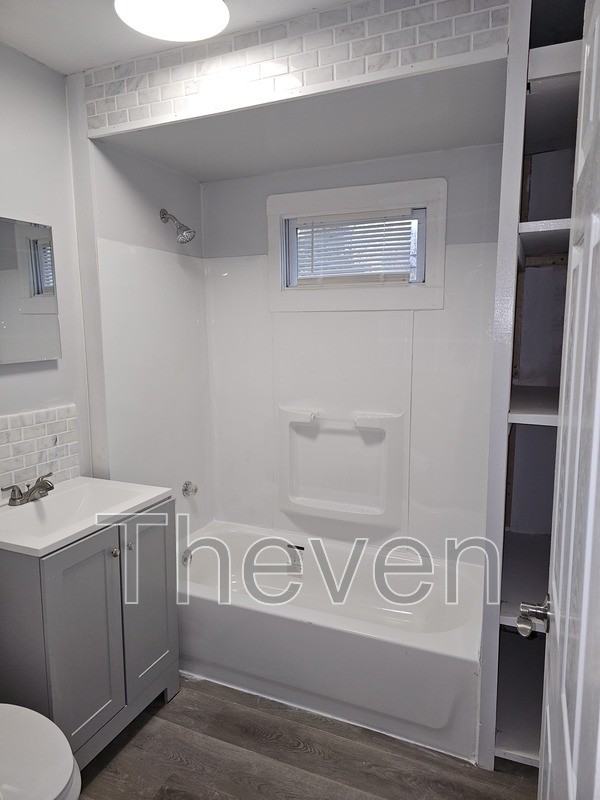 Hewitt Ave - Photo 3 of 10