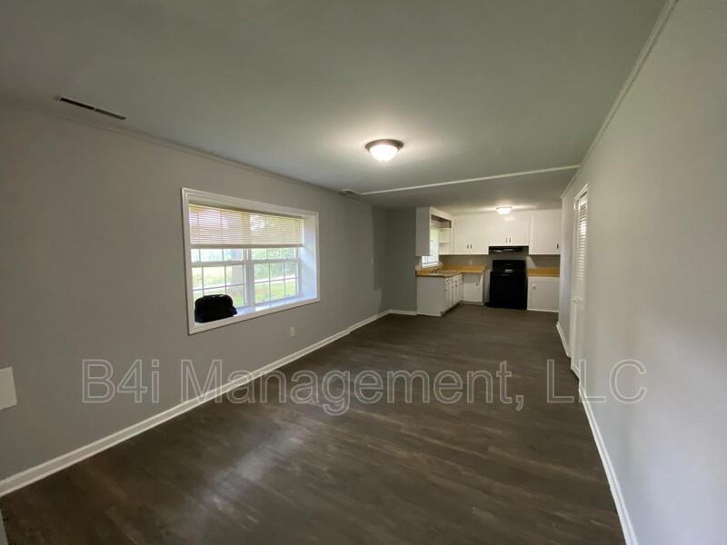 406 Hill Street - Photo 5 of 15