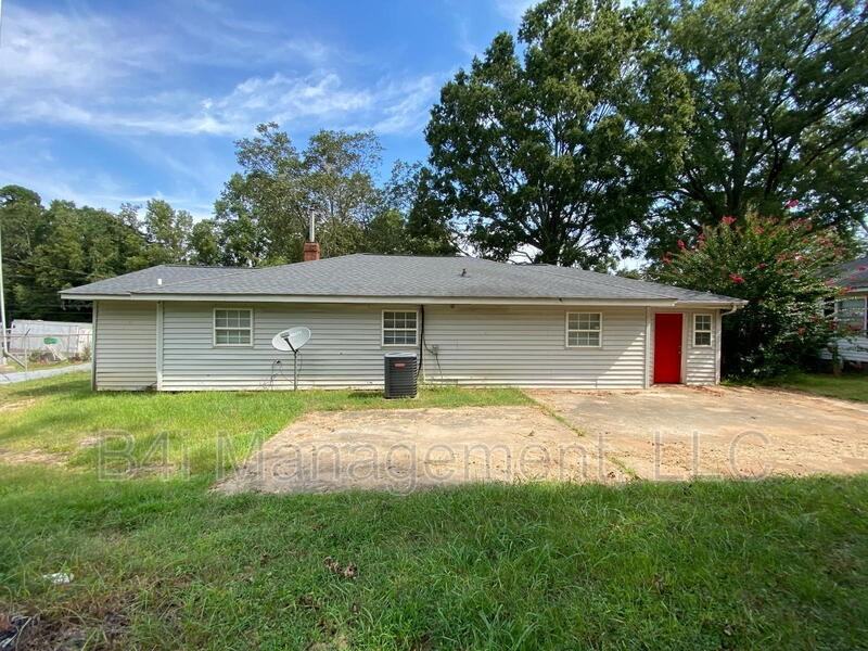 406 Hill Street - Photo 2 of 15