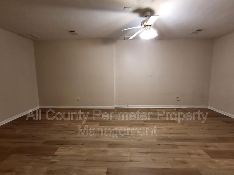 556 Creekstone Drive - Photo 3 of 15