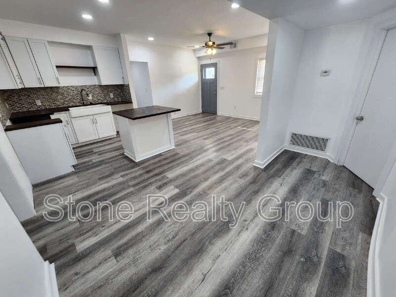 1717 S 26th St - Photo 3 of 17