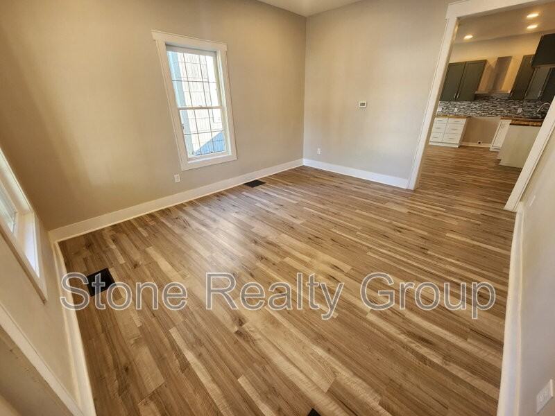 40 S 18th St - Photo 2 of 15