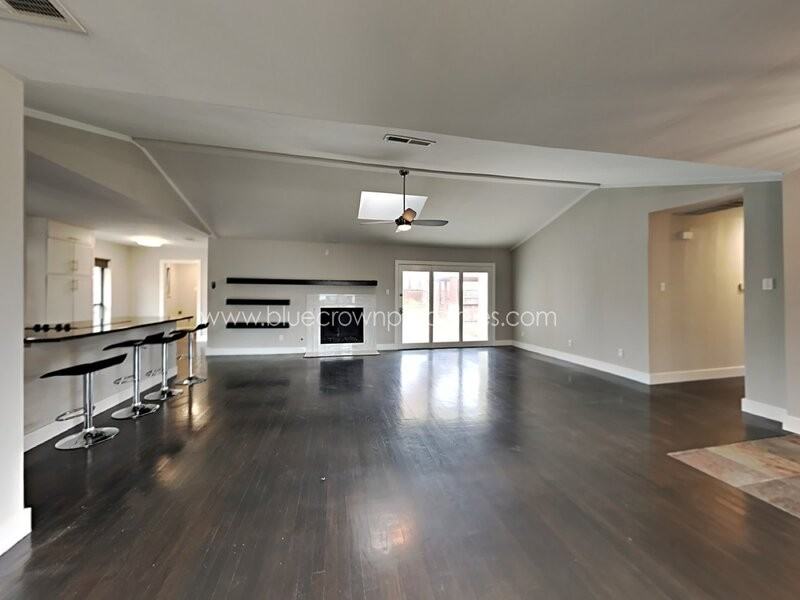 13104 Tahoe Dr - Photo 2 of 18