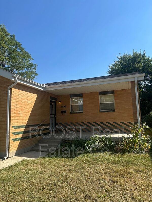 2197 Amherst Ave #2199 - Photo 2 of 10