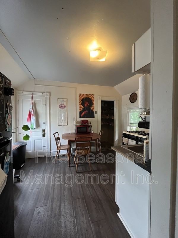 22 Orchard Ter - Photo 5 of 20