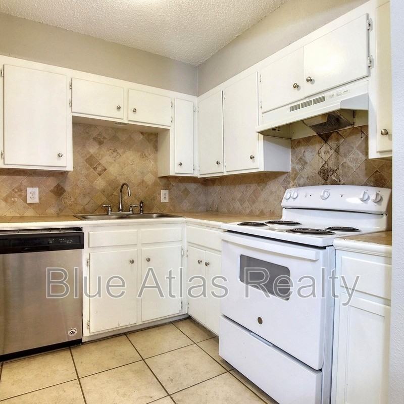 5354 Wonder Dr - Photo 6 of 24