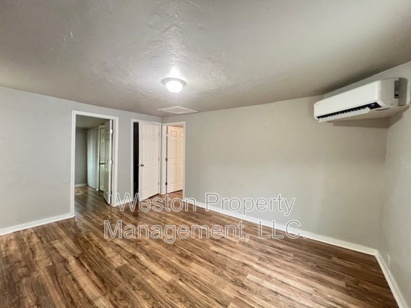 322 Reed Avenue - Photo 3 of 8