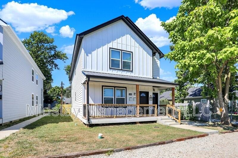 2022 Rembrandt St #A - Photo 4 of 13