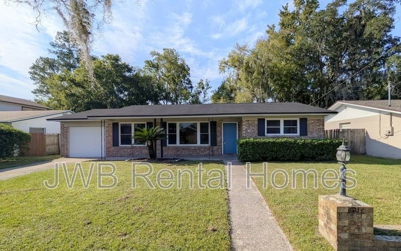 6002 Chevy Dr - Photo 2 of 18