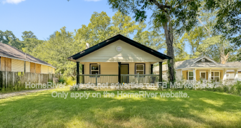 1477 Olive Street Southwest - Photo 4 of 20