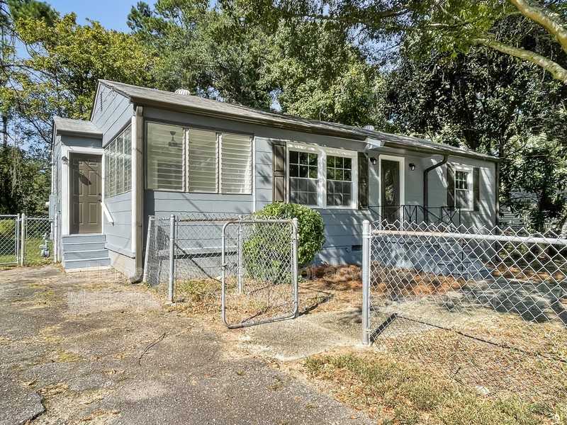 378 Gresham Rd Sw - Photo 3 of 24