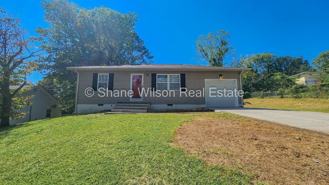 1005 Mountain View Dr - Photo 1 of 1