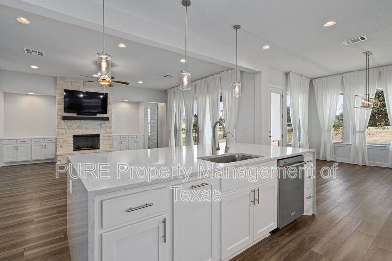 1138 Woodpark Ln - Photo 6 of 44