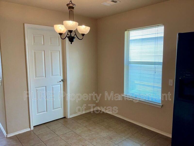 7505 Cedar Edge Dr - Photo 5 of 19