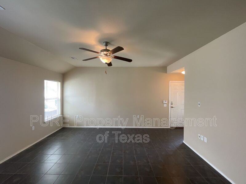 7505 Cedar Edge Dr - Photo 7 of 19