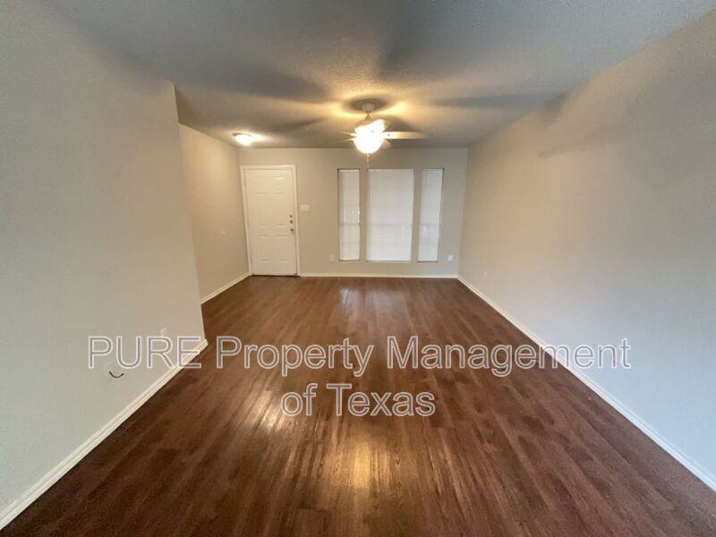 3413 Walleye Way - Photo 3 of 23