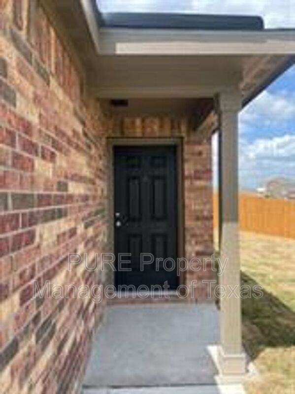 133 Fairfax Lane - Photo 3 of 29