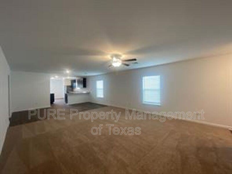 133 Fairfax Lane - Photo 4 of 29