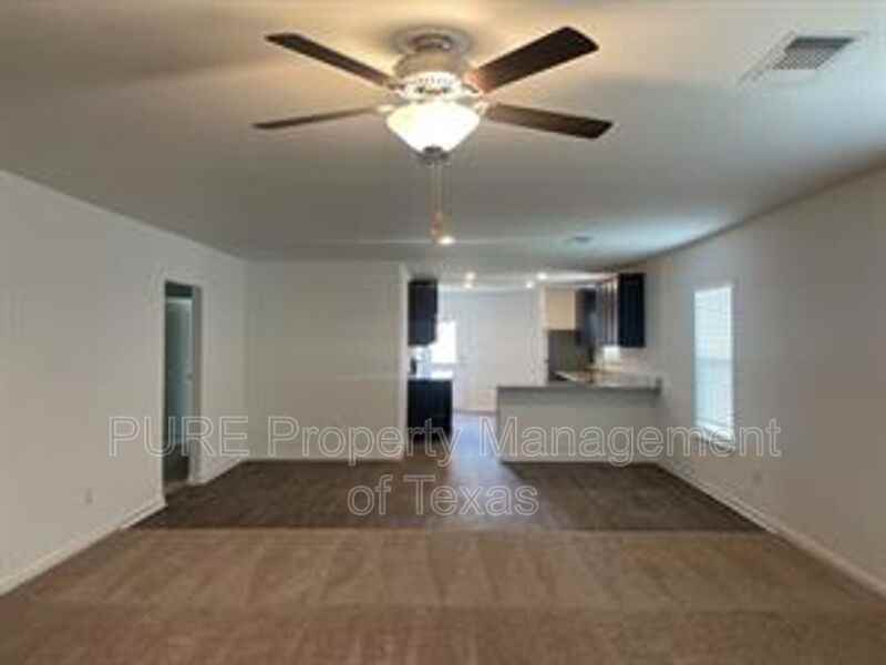 133 Fairfax Lane - Photo 5 of 29