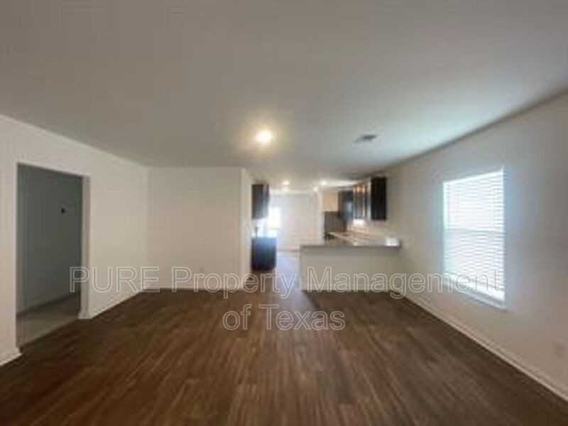 133 Fairfax Lane - Photo 7 of 29