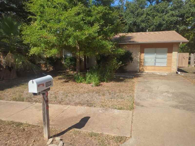 5204 Peppertree Pkwy - Photo 2 of 26