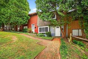 94 Woodlake Dr - Photo 1 of 1