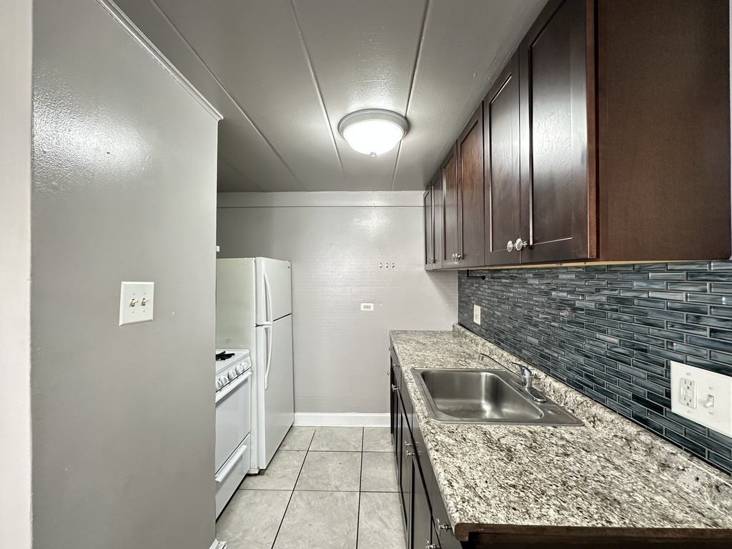 9612 Ivanhoe Avenue #2 - Photo 2 of 21