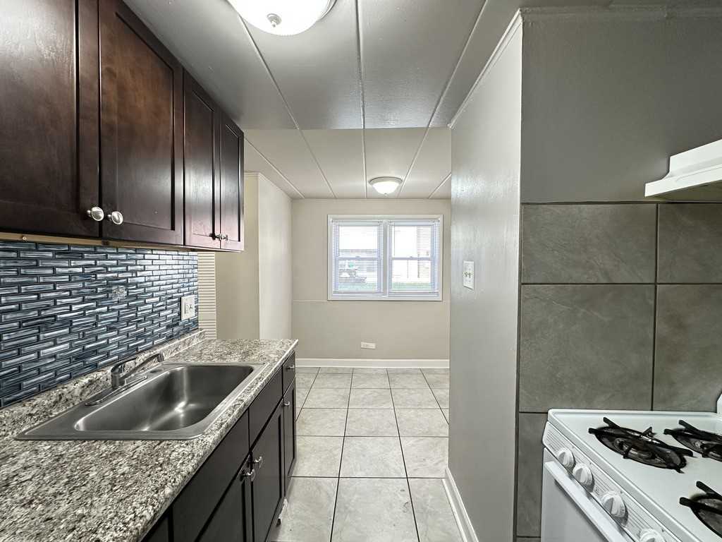 9612 Ivanhoe Avenue #2 - Photo 7 of 21