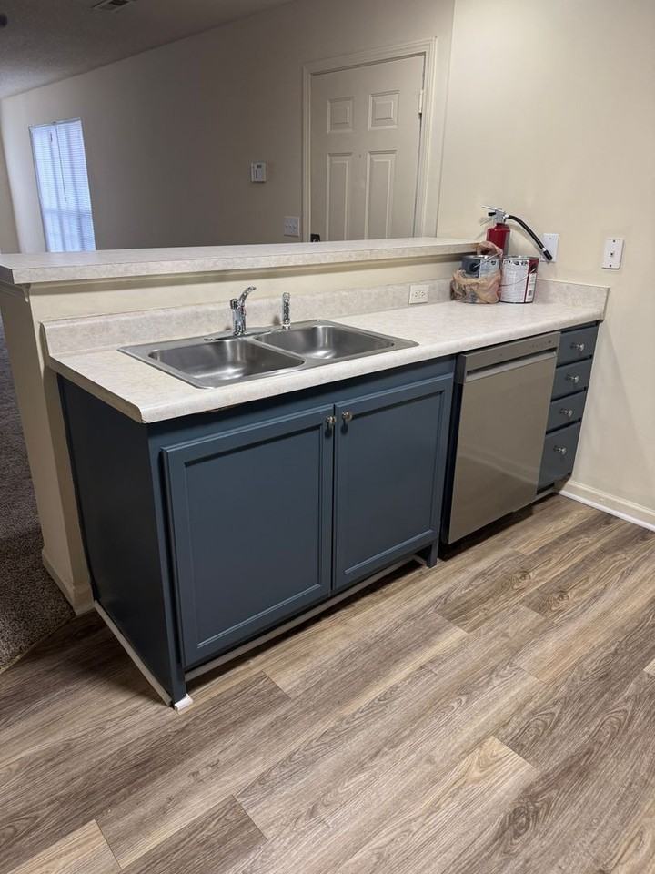 Welcome to Highland Reserve at Lindley Park! - Photo 3 of 13