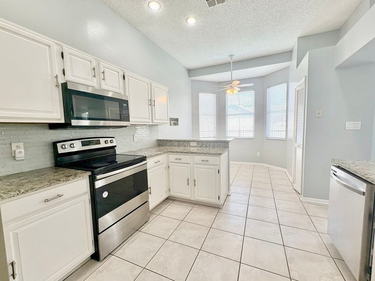 14793 Lone Eagle Dr - Photo 6 of 21