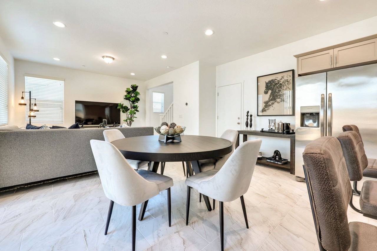 2980 East Escarpa Drive - Photo 5 of 7