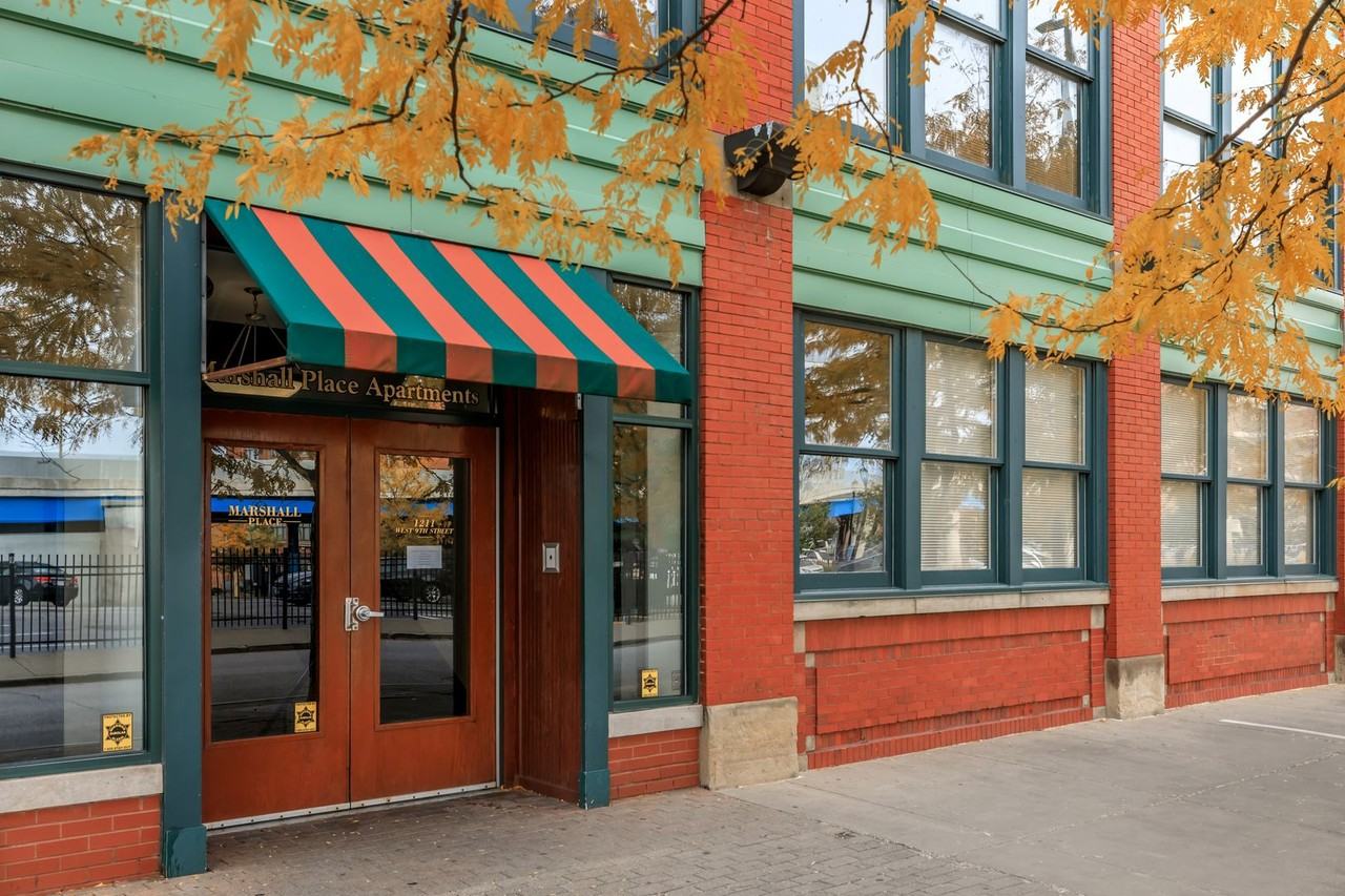 1211 West 9th Street - Photo 4 of 50