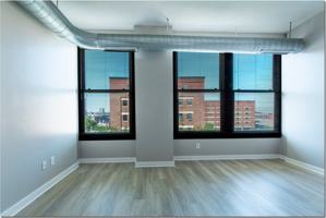 featured image of 1211 W 9th St