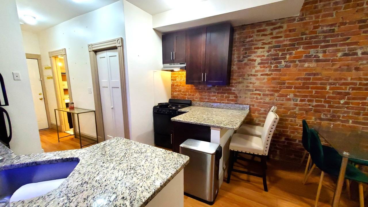 387 Capitol Ave #387-1 - Photo 3 of 34