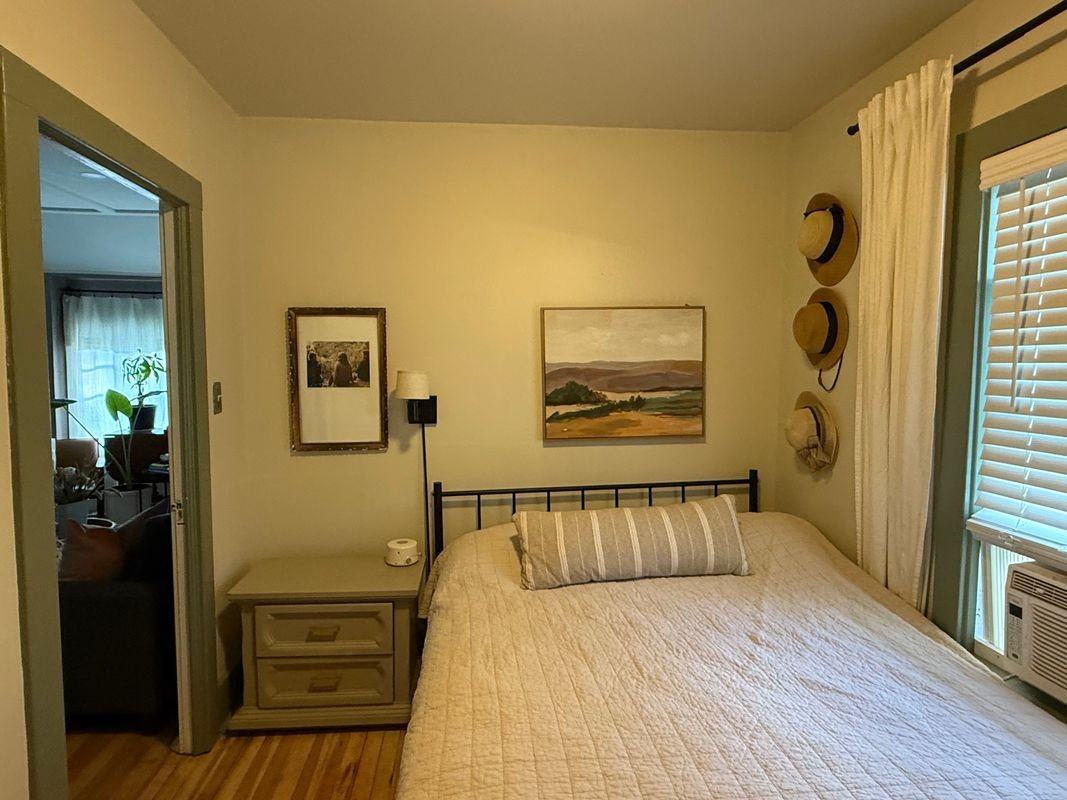 208 Lake Ave ##B - Photo 3 of 12