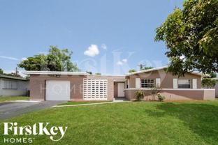 2220 Nw 44th Ave - Photo 1 of 1