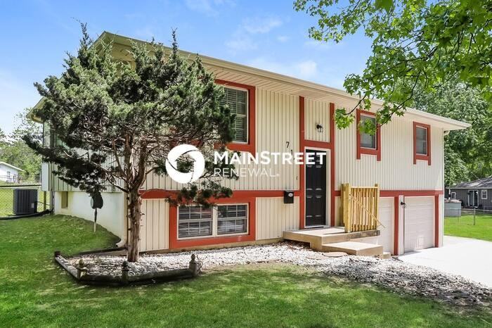 717 N Osage Trl - Photo 2 of 17