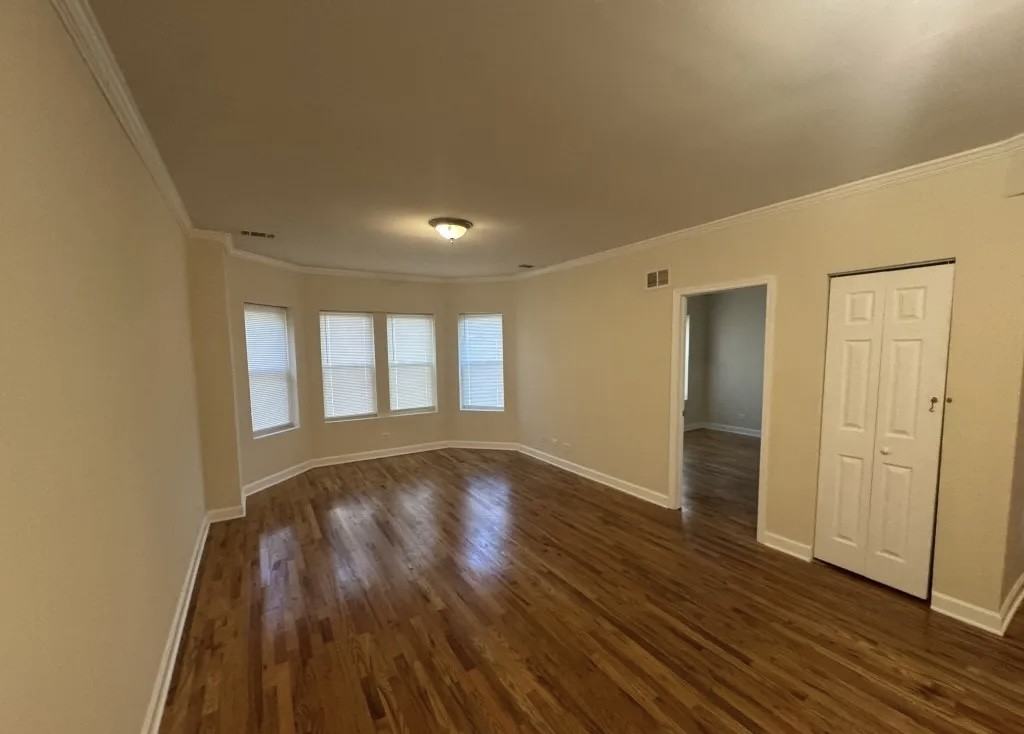 2257 W Rosemont Ave #1 - Photo 4 of 7