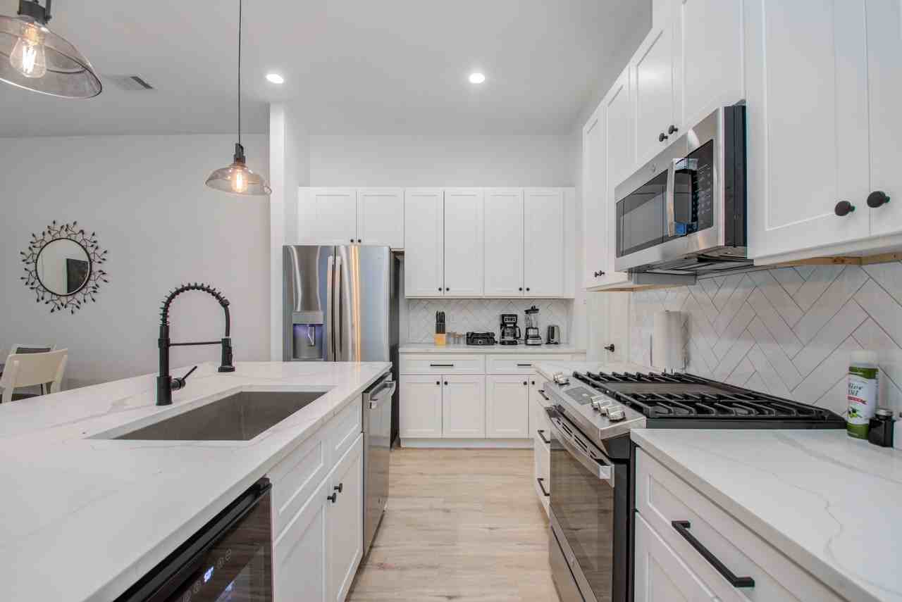 4109 Hare St #A - Photo 3 of 40