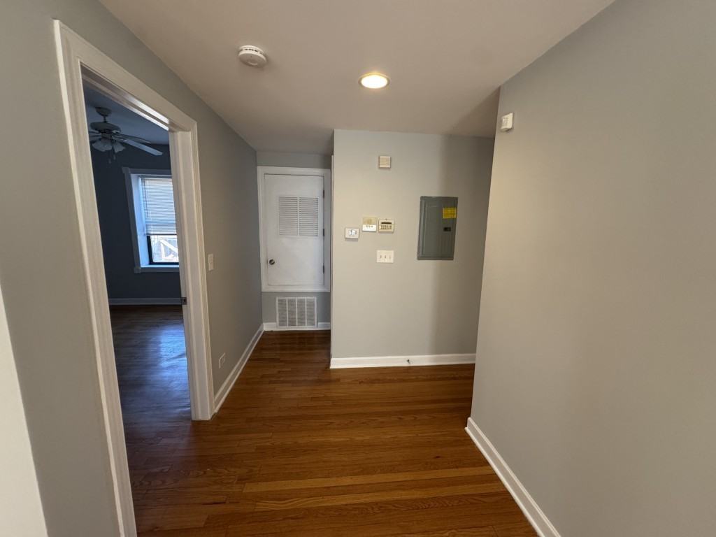 6442 N Leavitt St #2 - Photo 3 of 5