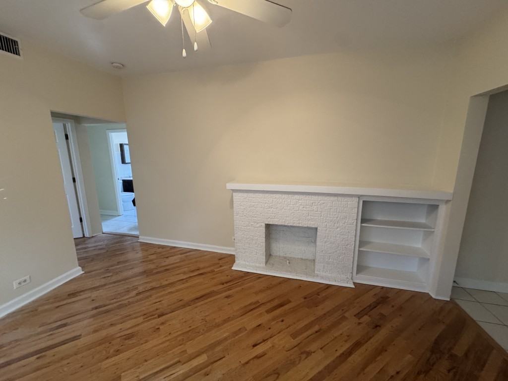 3634 W Leland Ave #1W