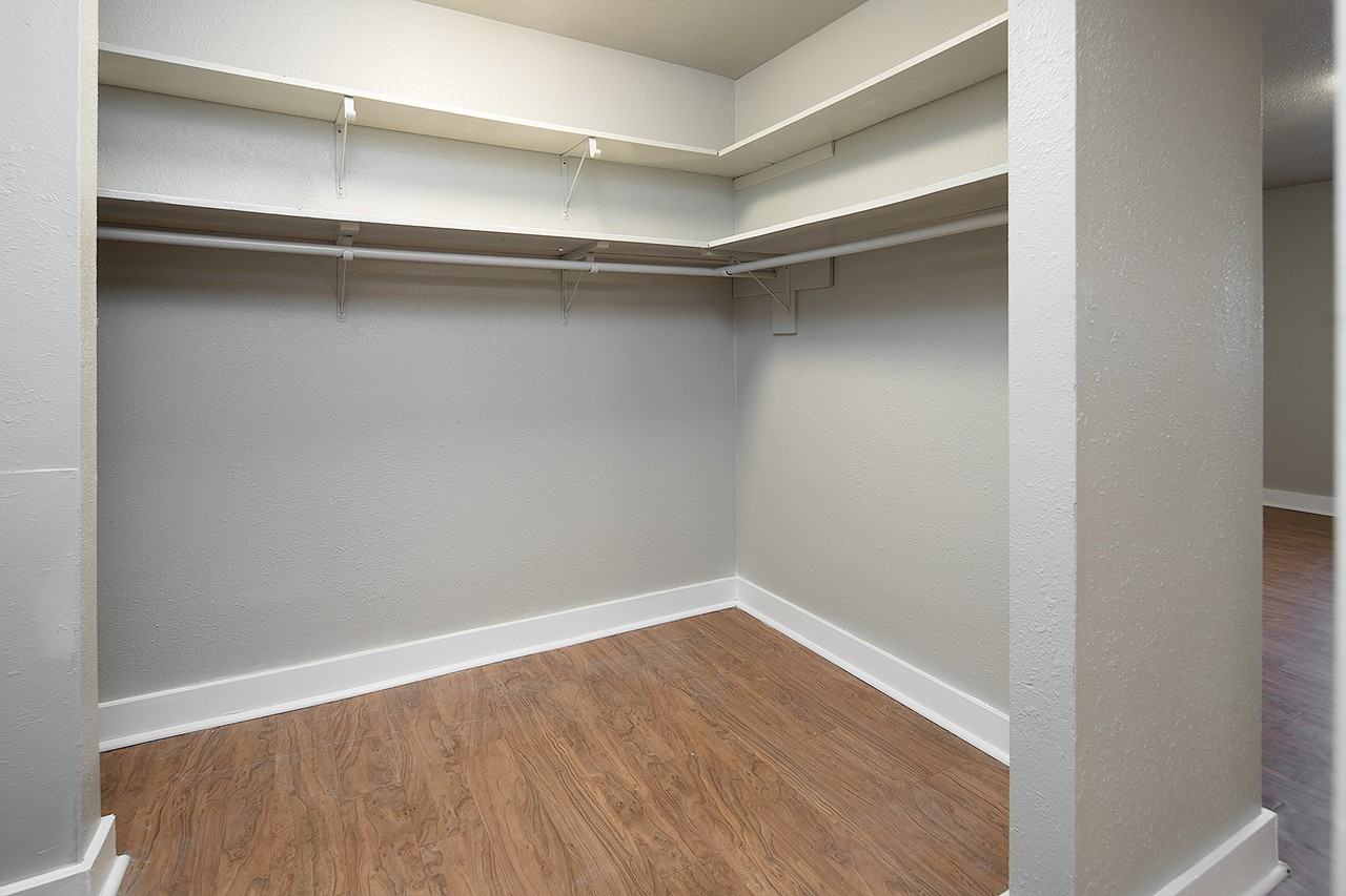 118 Park Fairfax Drive #A - Photo 4 of 12