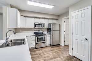 featured image of 100 Gethings Cir #196