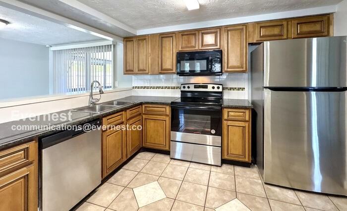 3407 Truman Dr - Photo 2 of 20