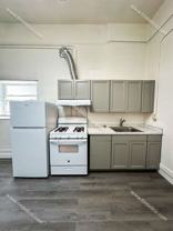 8941 N Lombard St - Photo 1 of 1