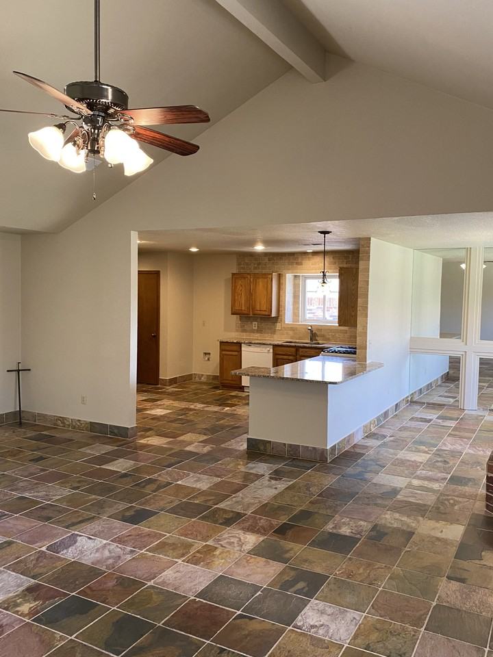 1917 Dena Dr #NA - Photo 4 of 14