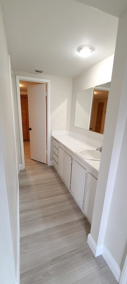 140 Nw 87th Ave #G212 - Photo 3 of 9