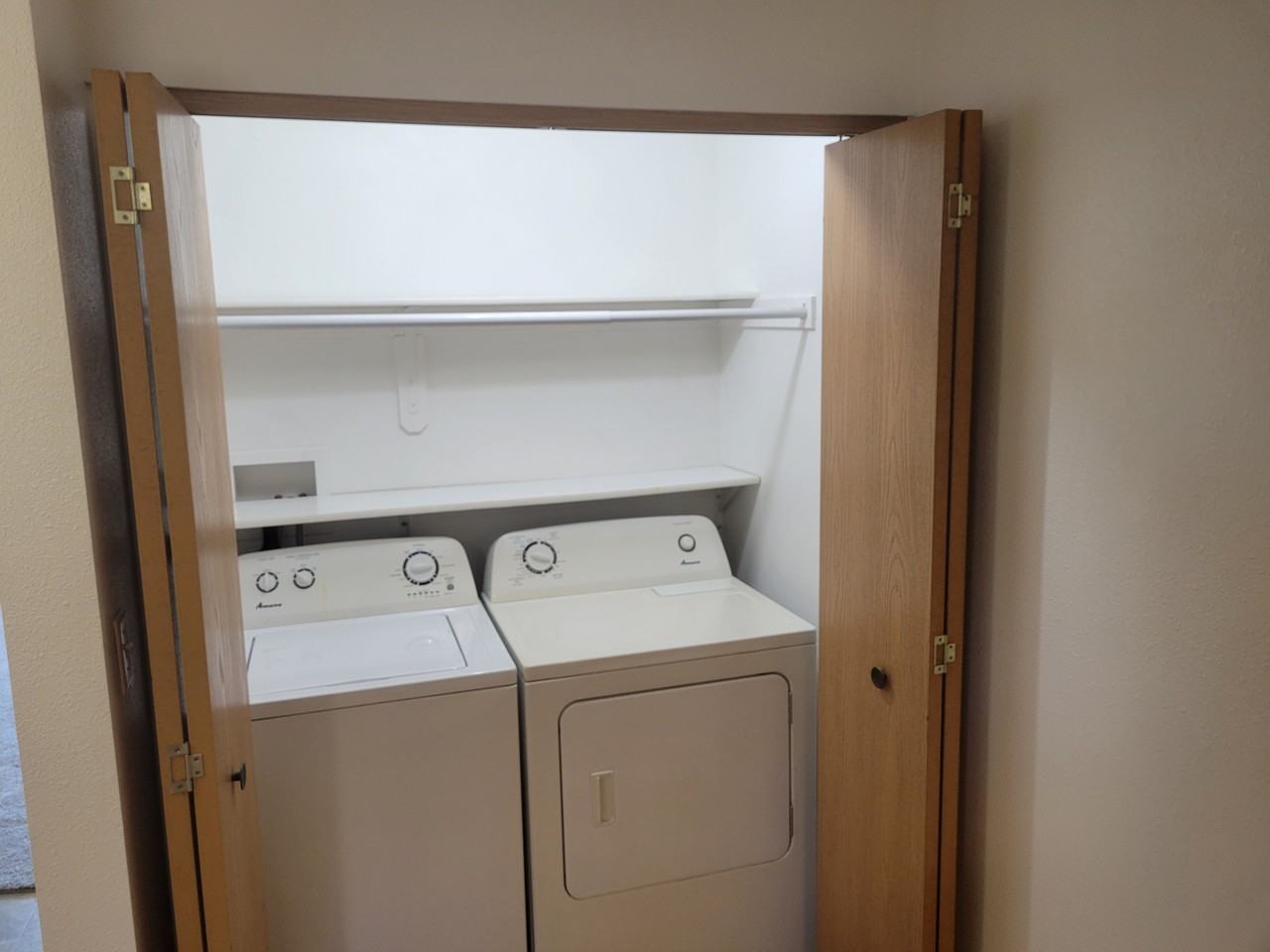 1002 S Adams Ct #NA - Photo 3 of 10