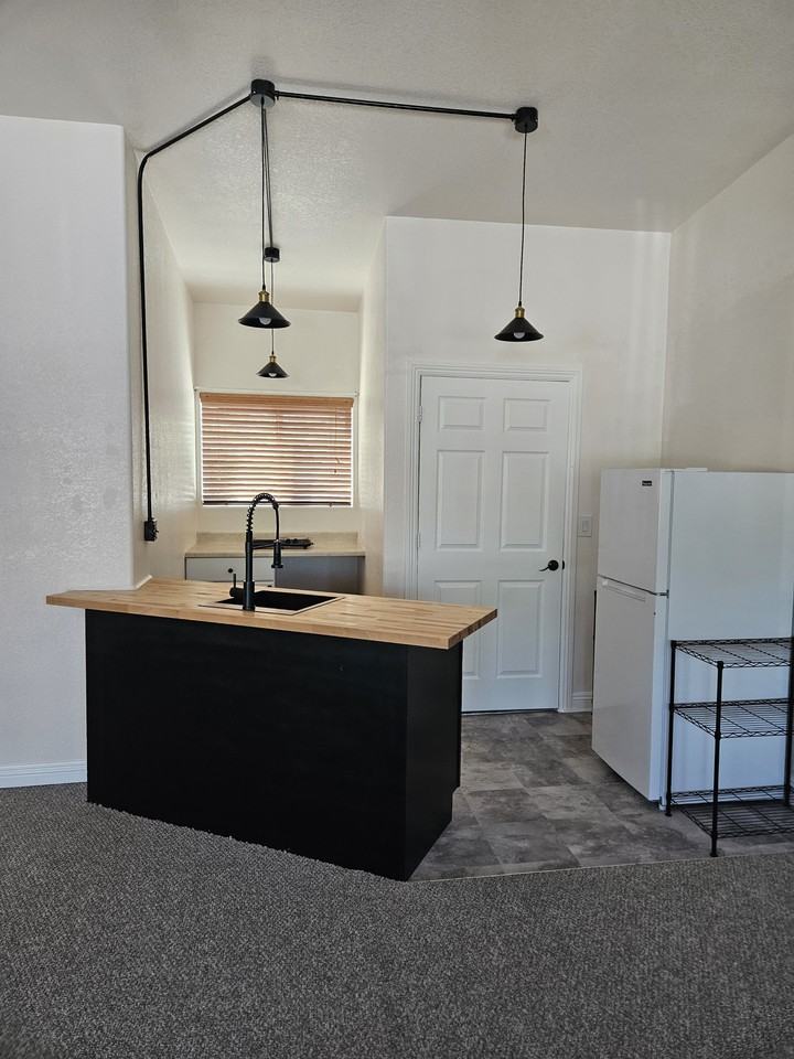 1831 Heritage Dr #B - Photo 2 of 5