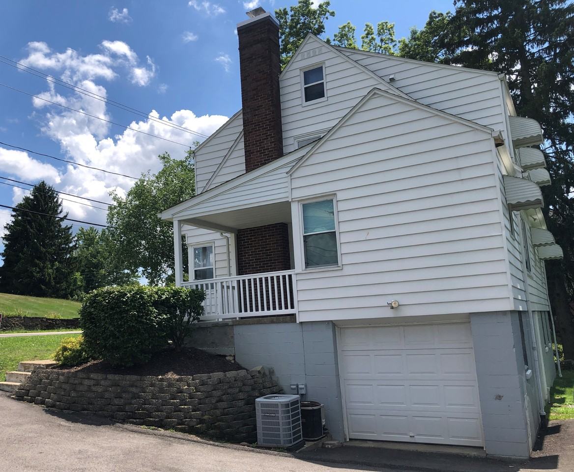 167 Ridgecrest Rd #1stFL - Photo 3 of 37